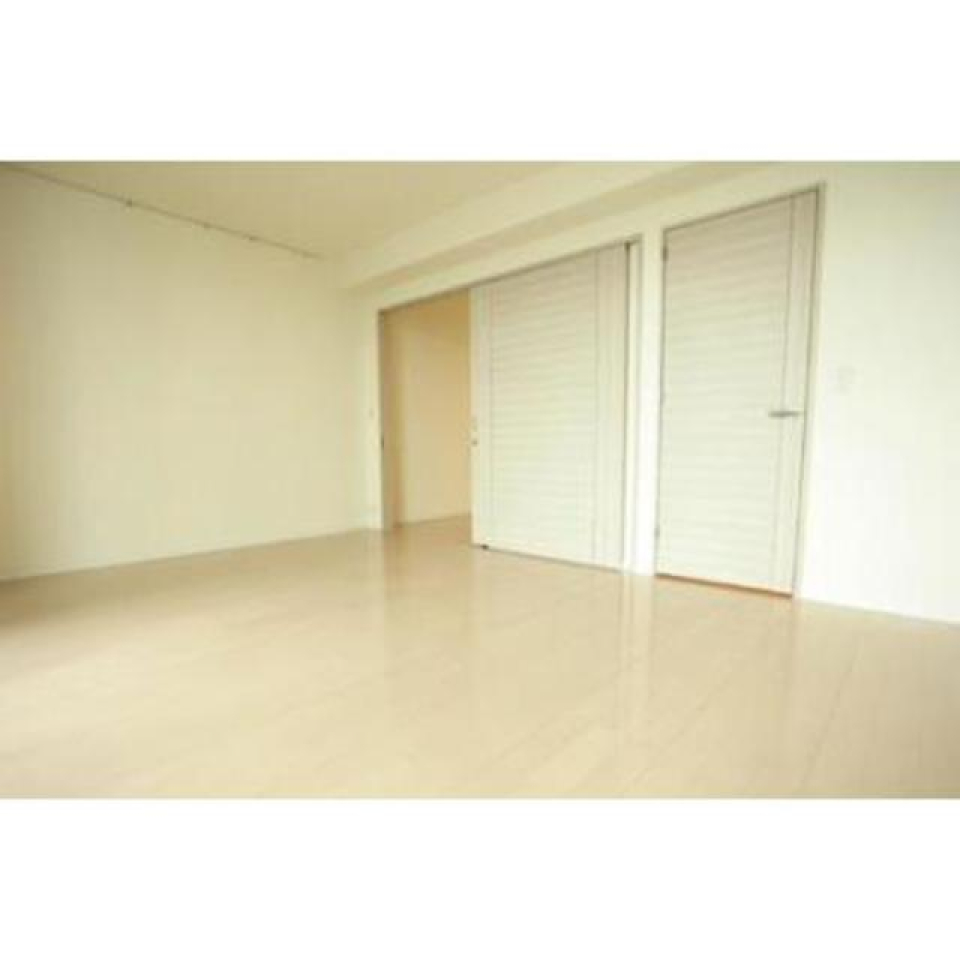 ウォークインクロゼット付きです※写真は同タイプ住戸です。