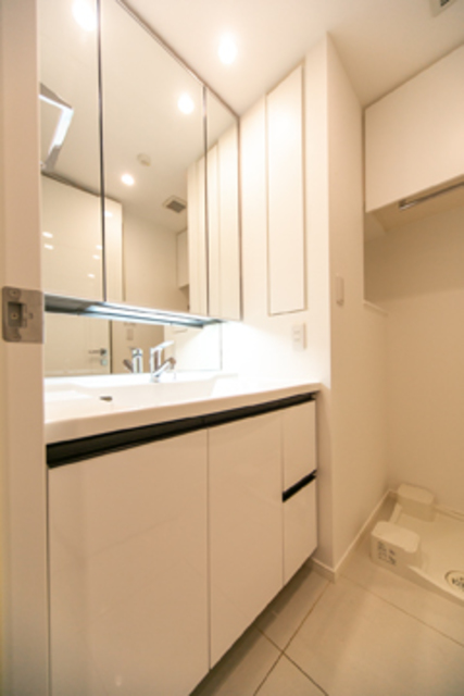 嬉しい独立洗面台。※写真は同タイプ住戸です。