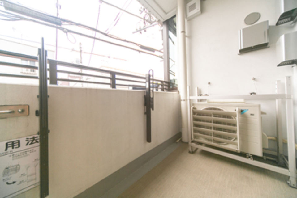 バルコニーの様子。※写真は同タイプ住戸です。