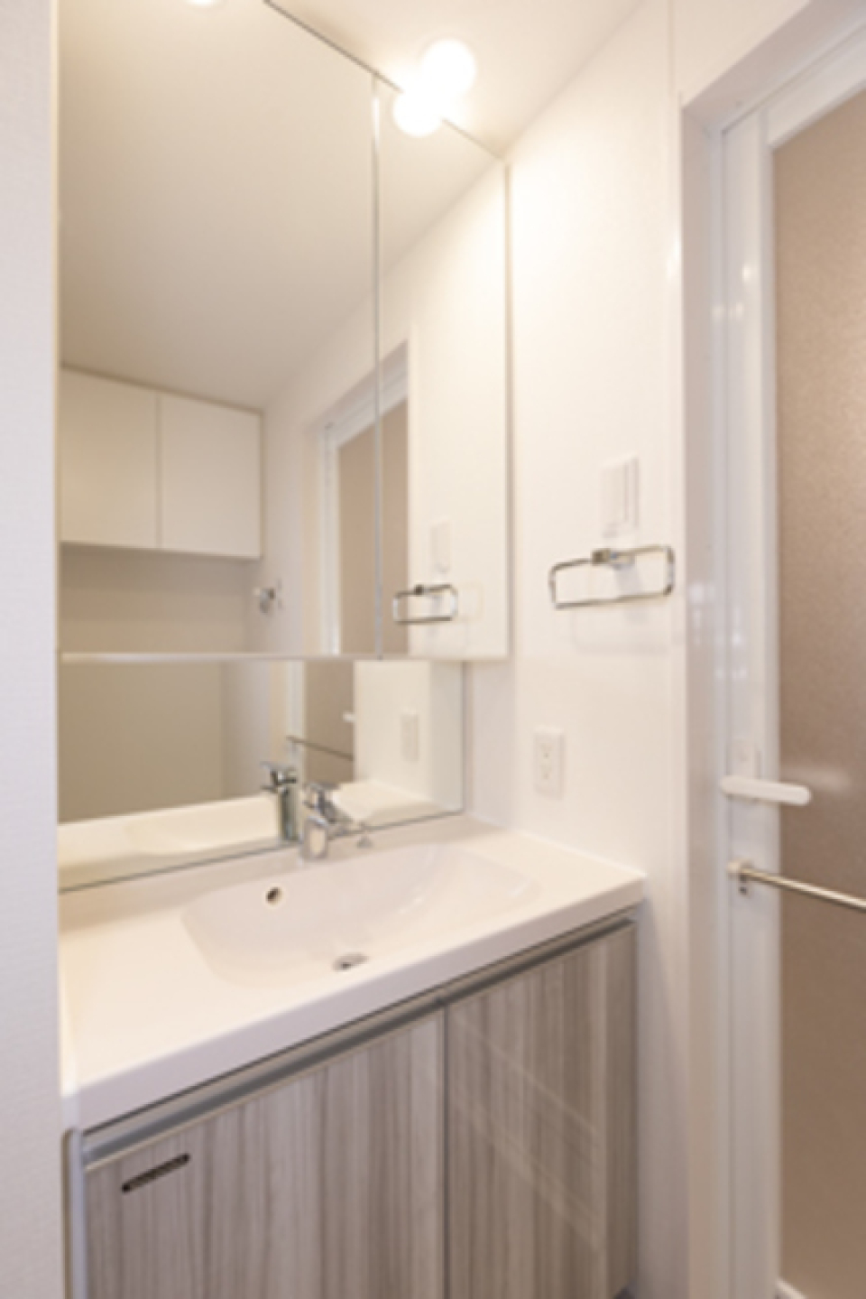 使い勝手のいい洗面台※写真は同タイプ住戸です。