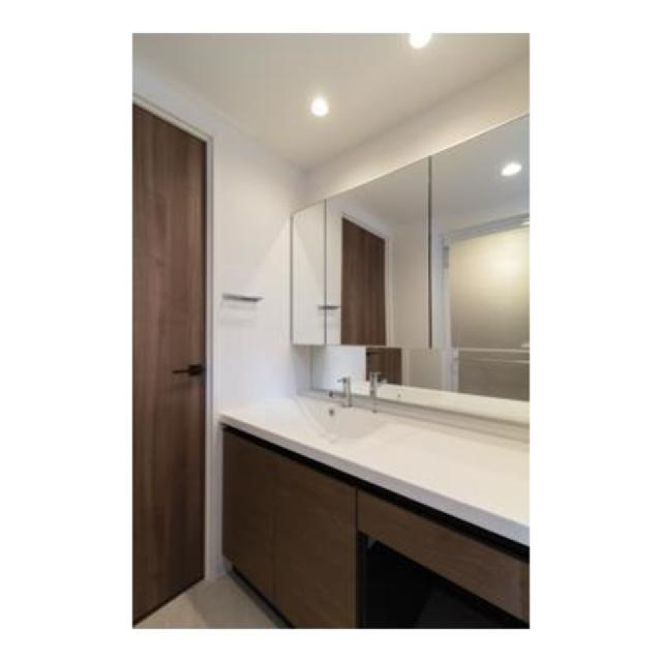 嬉しい独立洗面台。※写真は同タイプ住戸です。