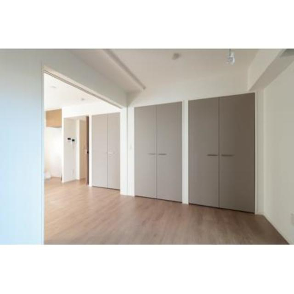 クローゼットも完備されています。※写真は同タイプ住戸です。