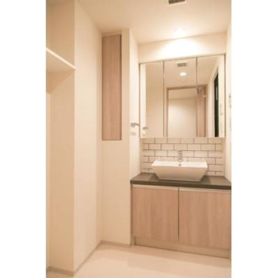 嬉しい独立洗面台。※写真は同タイプ住戸です。