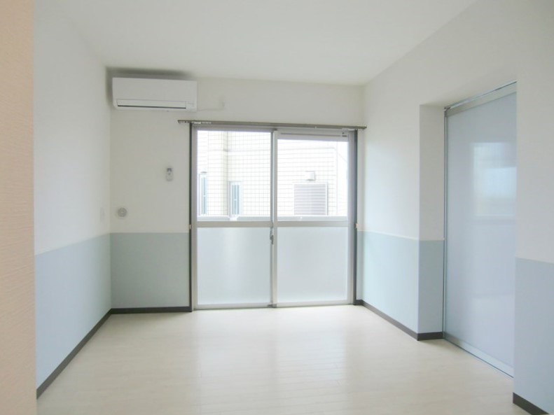 キッチン側から見たＬＤＫの様子。