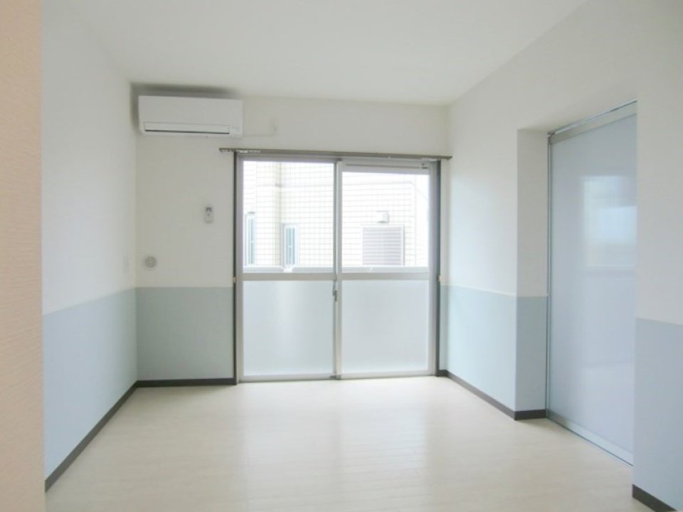 キッチン側から見たＬＤＫの様子。