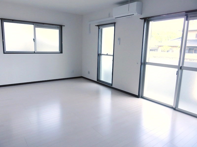 ＬＤＫは１７．７帖もあります！