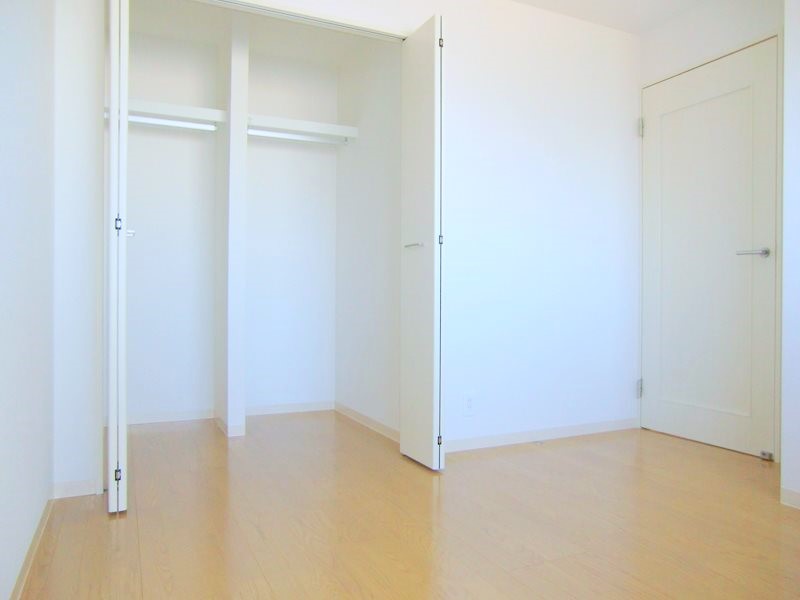 クローゼット付きの洋室5.3帖