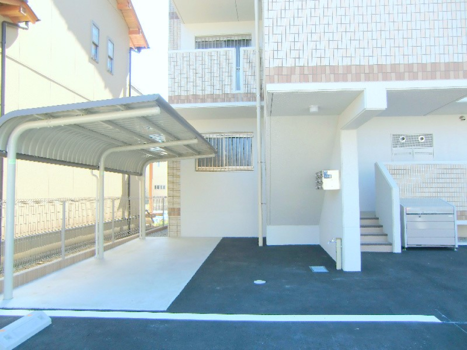 駐輪場スペースあります