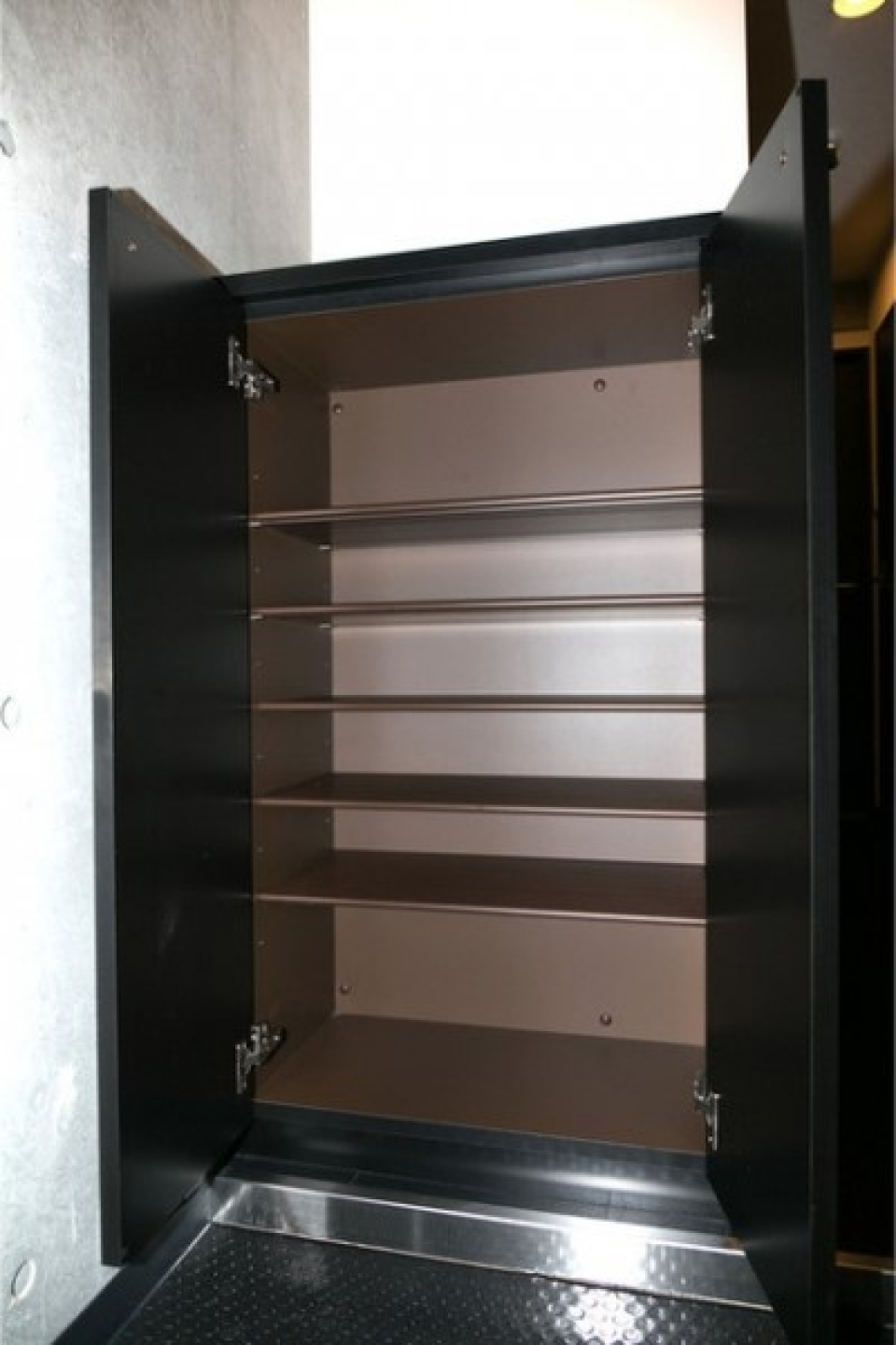 高さ調節のできるシューズボックス