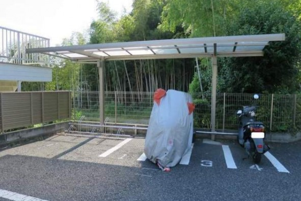 バイク置場(有料)