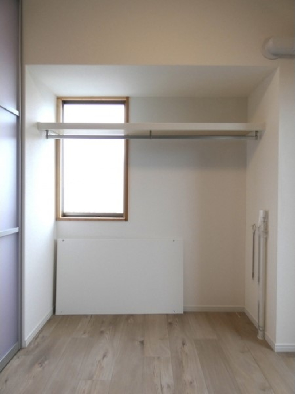 クローゼットはオープンタイプです