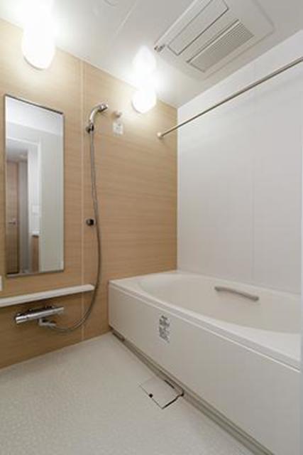 浴室の様子。※写真は同タイプ住戸です。