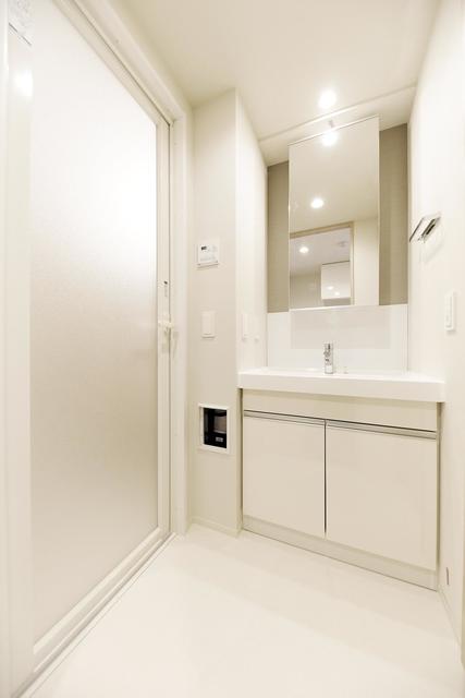 嬉しい独立洗面台。※写真は同タイプ住戸です。