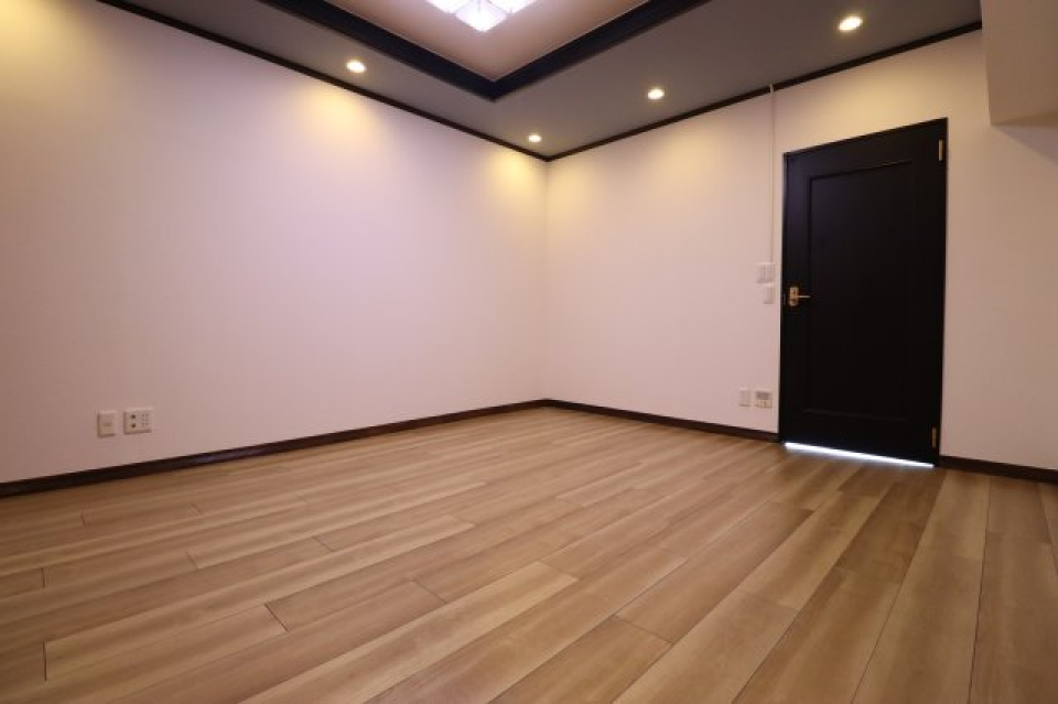 ８．６帖の洋室はもう一つあります。