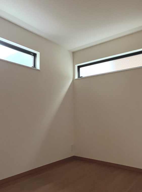 お部屋は5.2帖、5.3帖、8.7帖とあります。