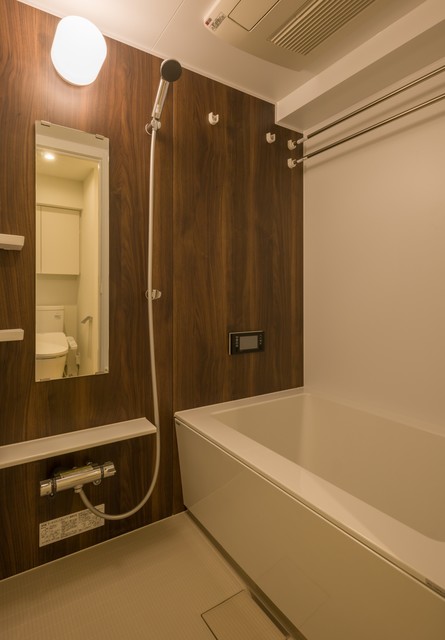 浴室はゆったり広々