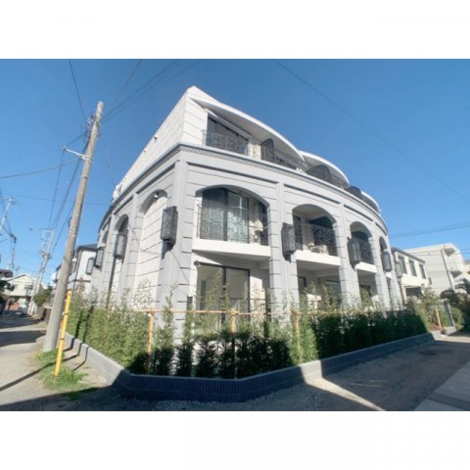 ラ・フォーリア田園調布 303号室のご紹介です。