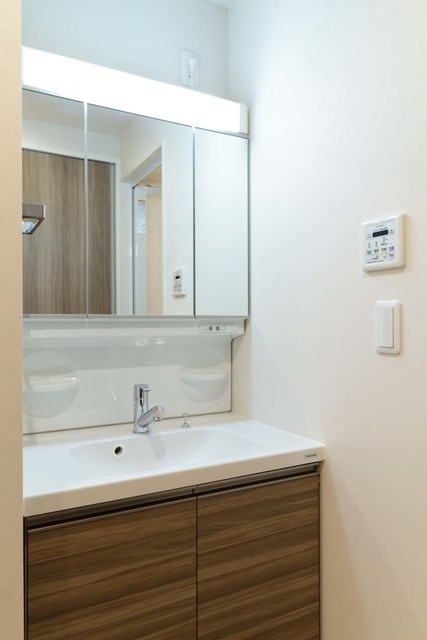 洗面台※写真は同タイプ住戸です。