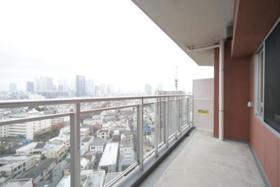 バルコニーの様子です。※写真は同タイプ住戸です。