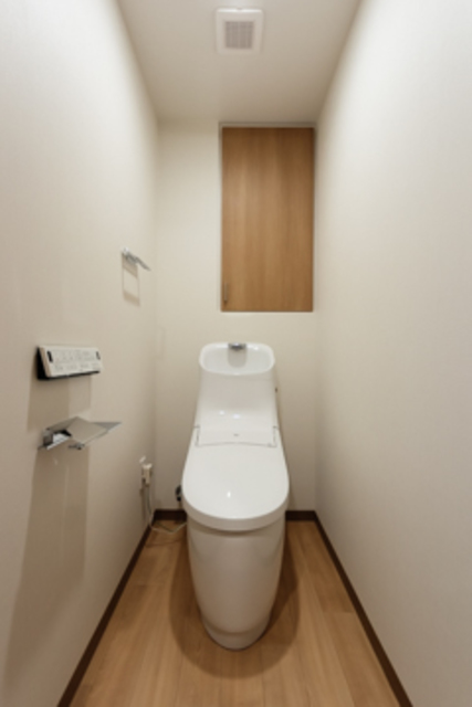 清潔感溢れたトイレ。だけどオシャレ空間！
※写真は同タイプ住戸です。