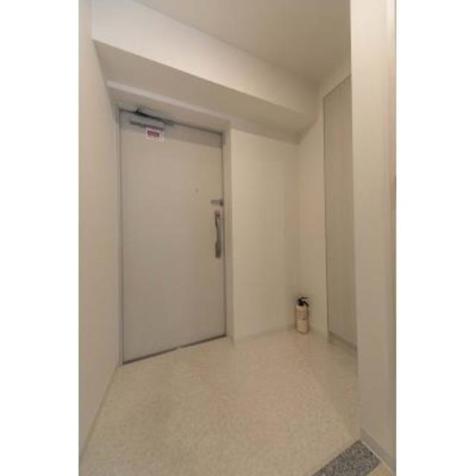 靴がたくさん置けそうな玄関※写真は同タイプ住戸です。