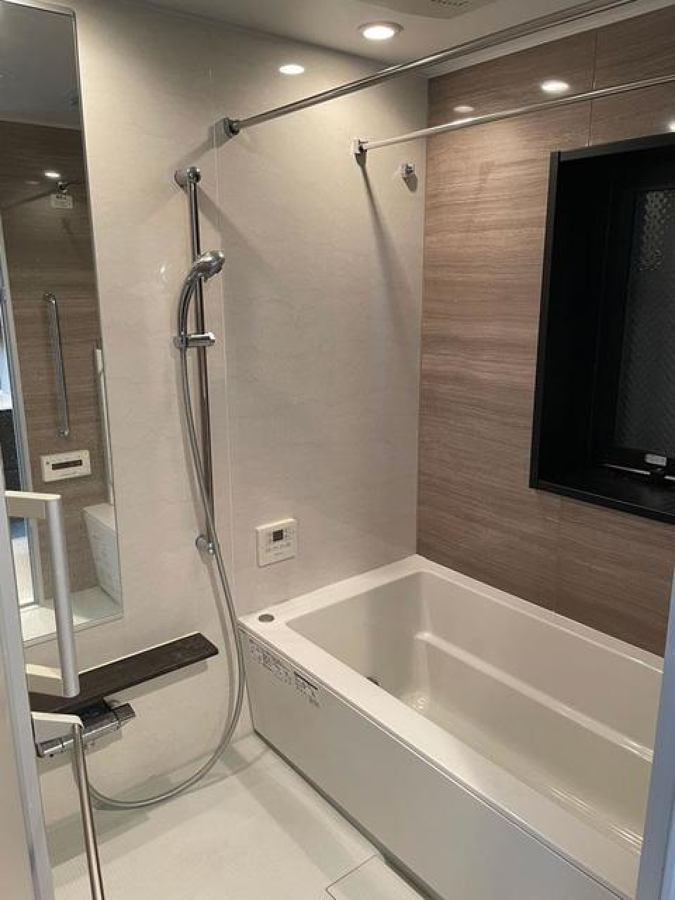 浴室の様子。※写真は同タイプ住戸です。