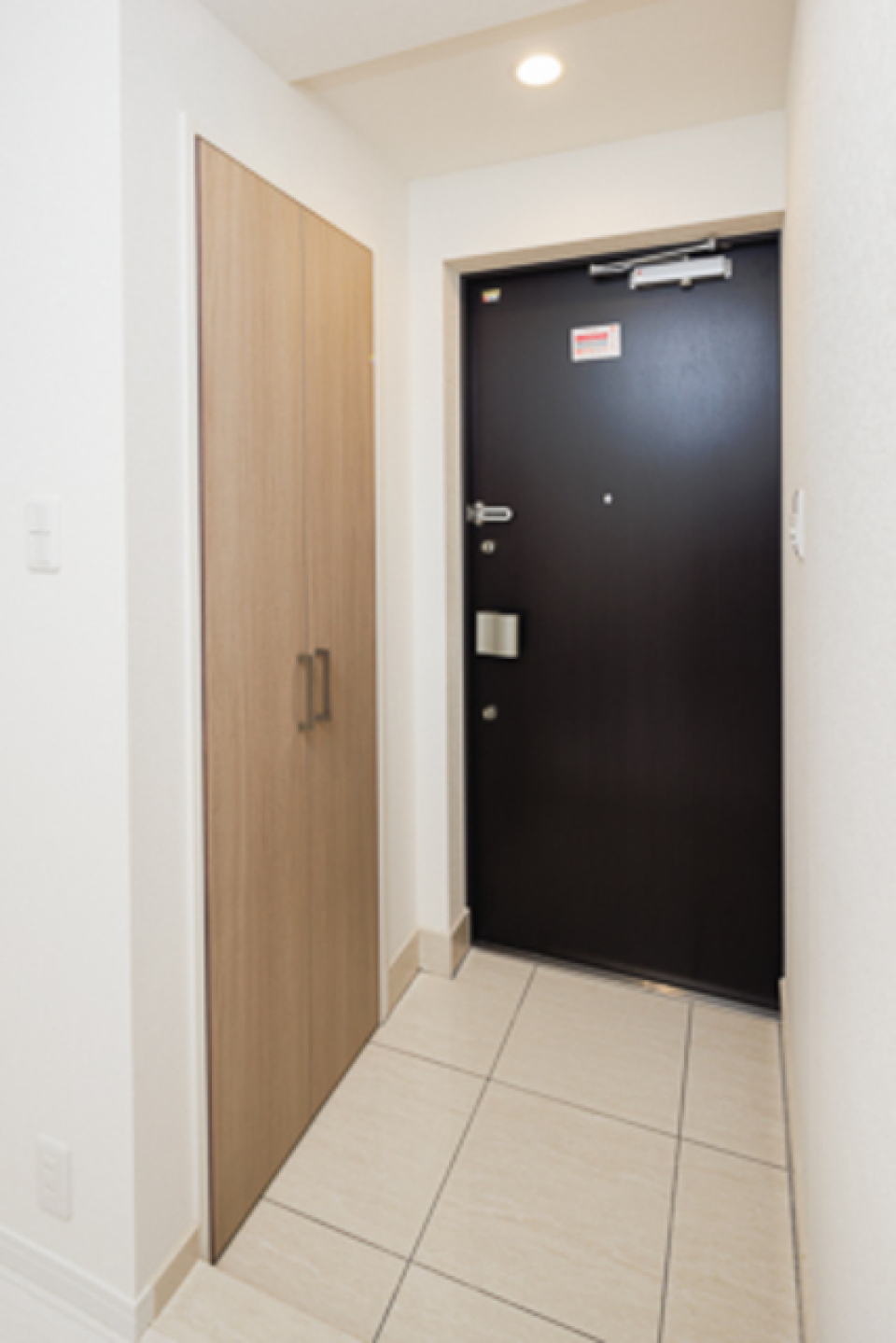 玄関も広々としています！
※写真は同タイプ住戸です。