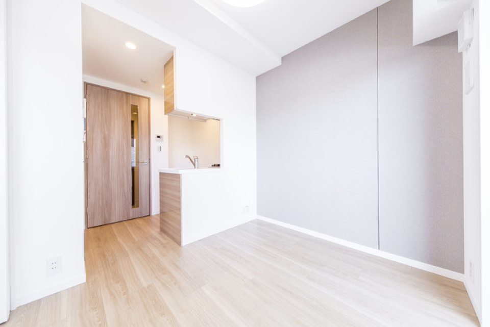 ダイニングの壁はグレーでオシャレですね‼※写真は同タイプ住戸です。