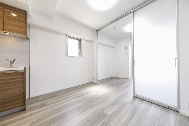 引き戸からは光を取り入れることが出来ます。※写真は同タイプ住戸です。