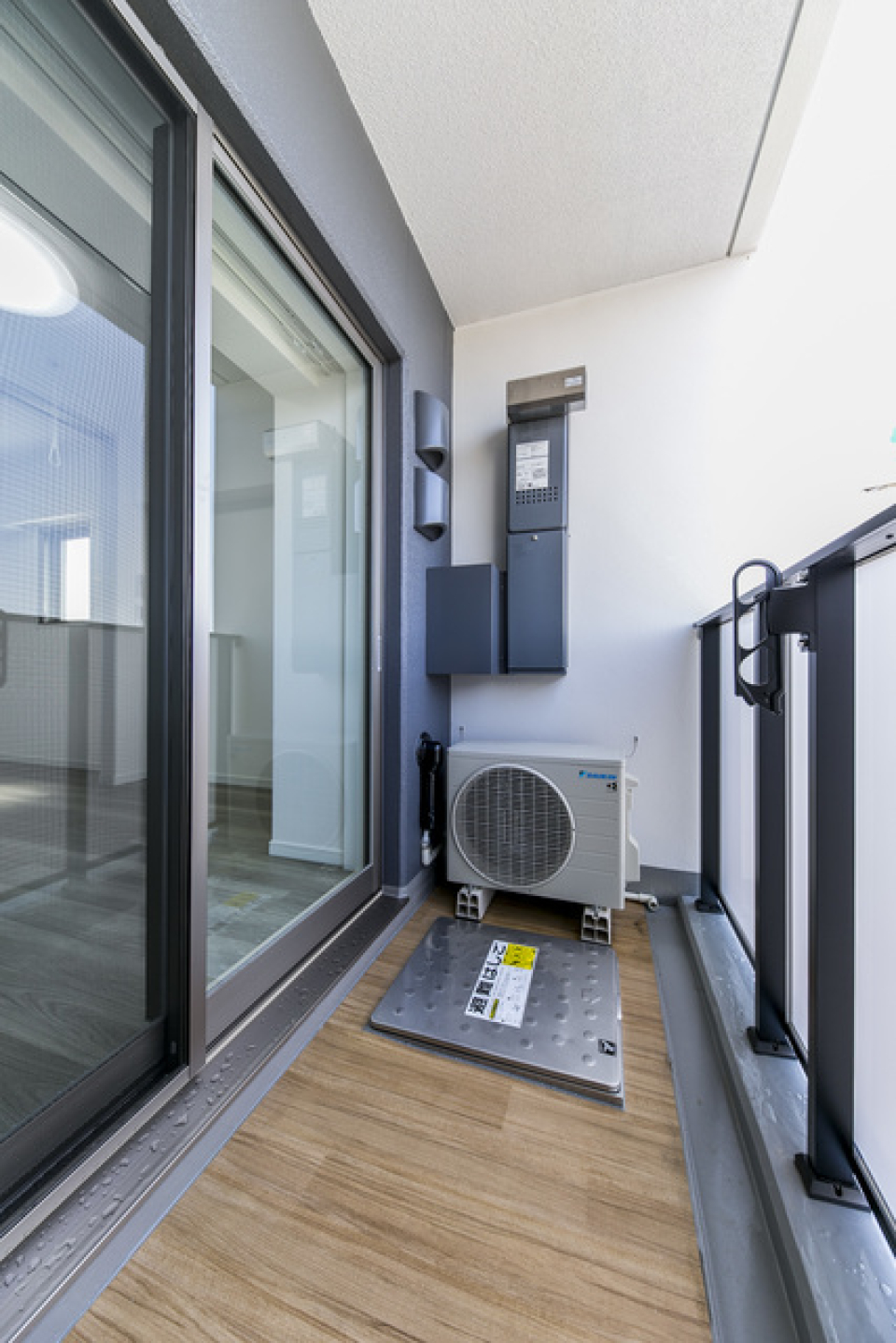 バルコニーの様子。※写真は同タイプ住戸です。