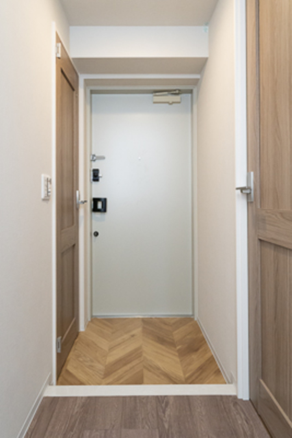 「おかえり」「ただいま」ほっとする言葉が交わせる空間。そう玄関です。
※写真は同タイプ住戸です。