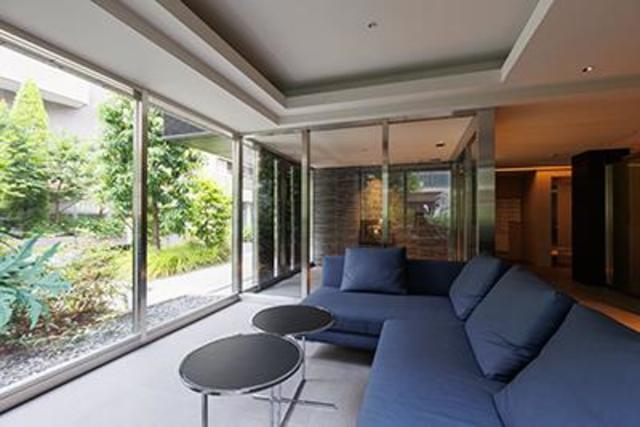 来客にも嬉しい、緑感じるエントランス