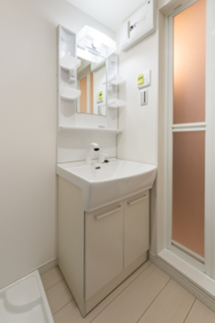 嬉しい独立洗面台。※写真は同タイプ住戸です。