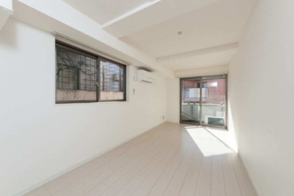 8.6帖の洋室です。※写真は同タイプ住戸です。