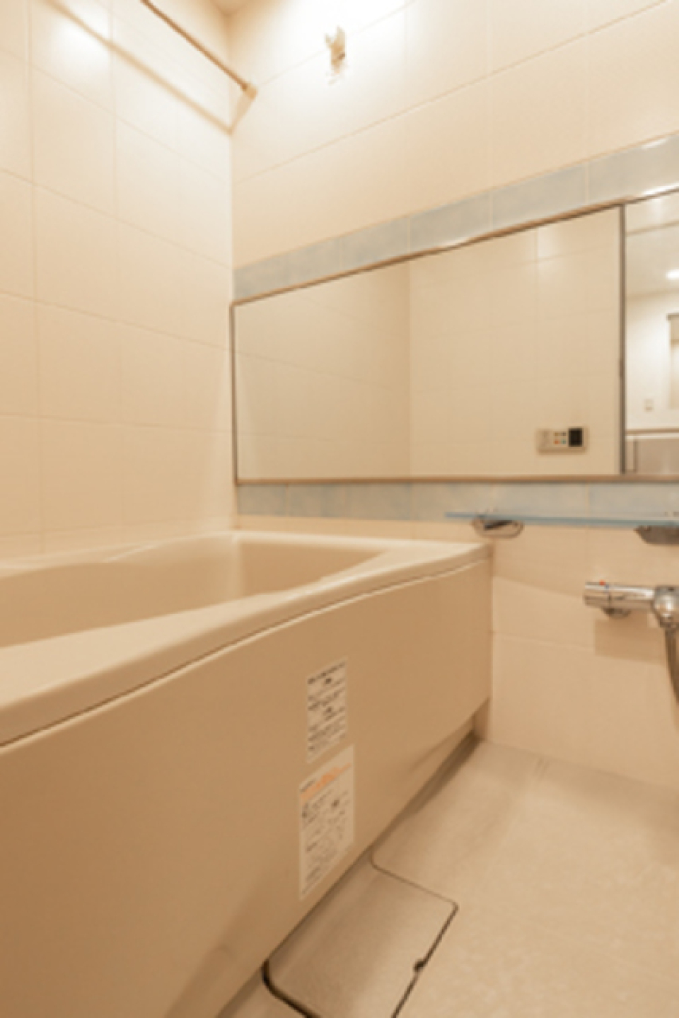 浴室の様子。※写真は同タイプ住戸です。