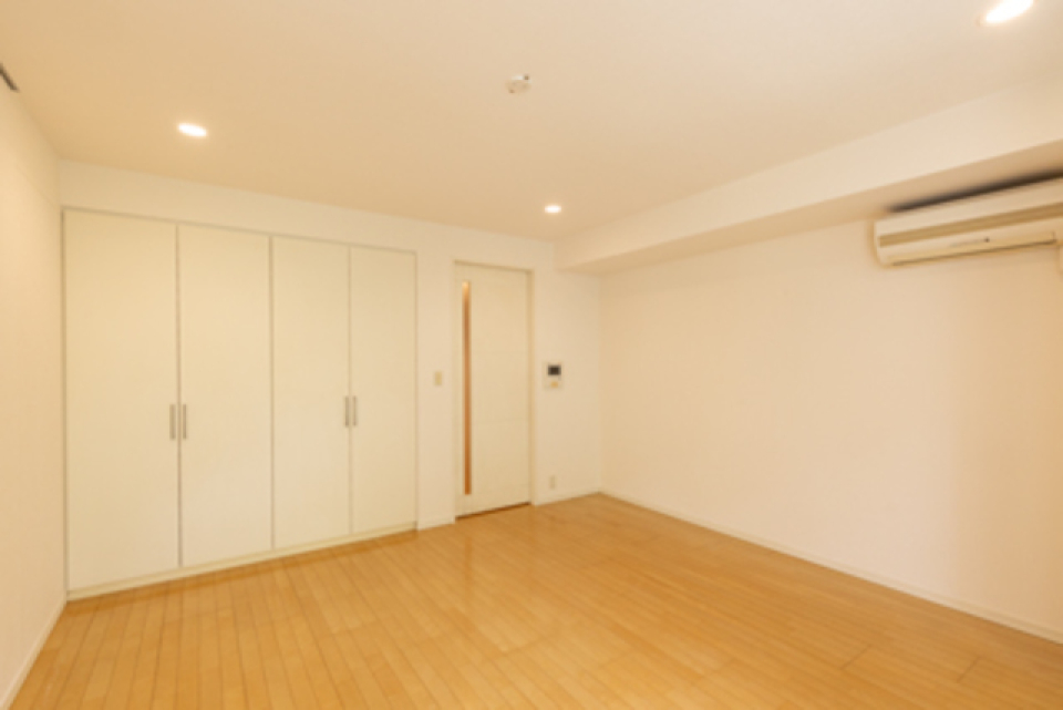 クローゼットも完備。※写真は同タイプ住戸です。