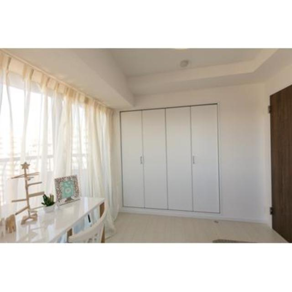 窓から差し込む日差しで心地のいい目覚めを※写真は同タイプ住戸です。