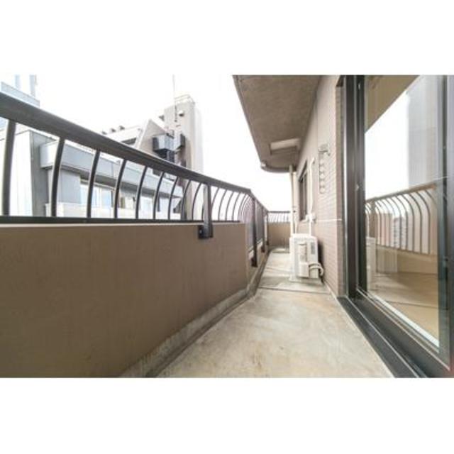 バルコニーは二か所もある！※写真は同タイプ住戸です。