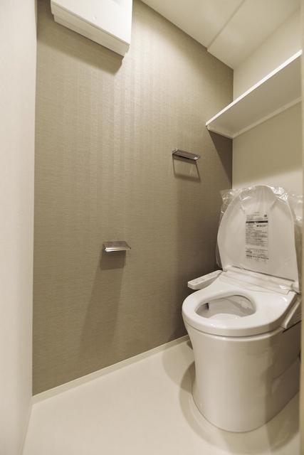 アッシュ系のウォールが採用されています。※写真は同タイプ住戸です。