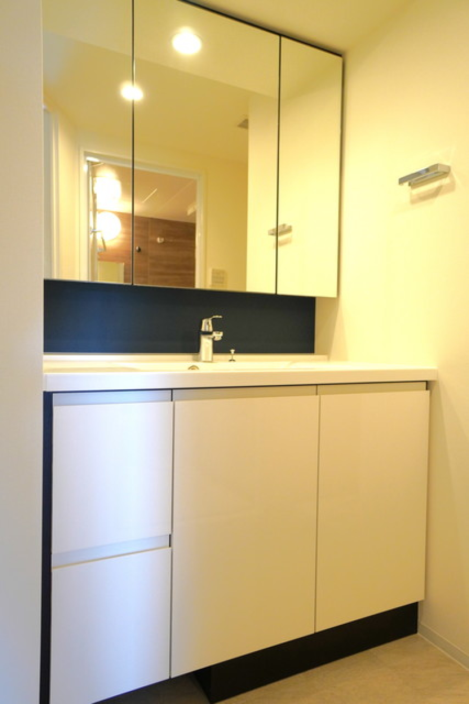 嬉しい独立洗面台。※写真は同タイプ住戸です。