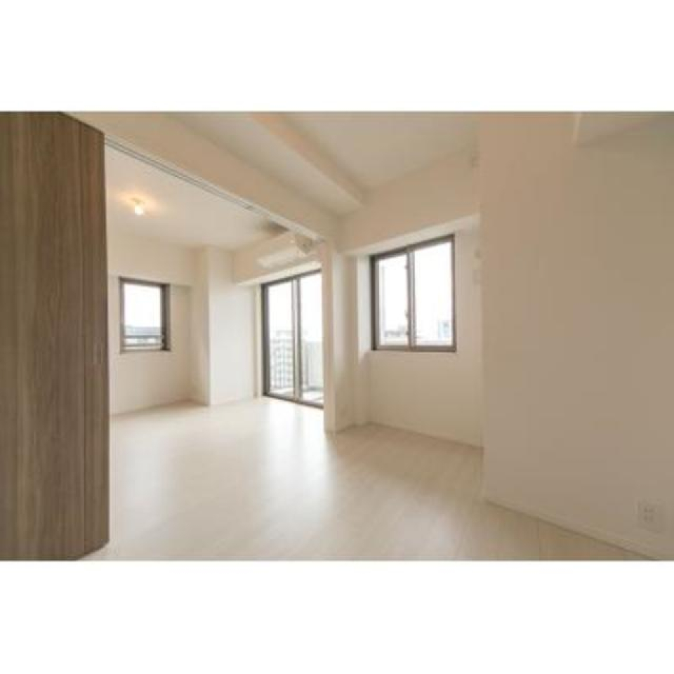 スライド式の扉で開閉も楽ちん～