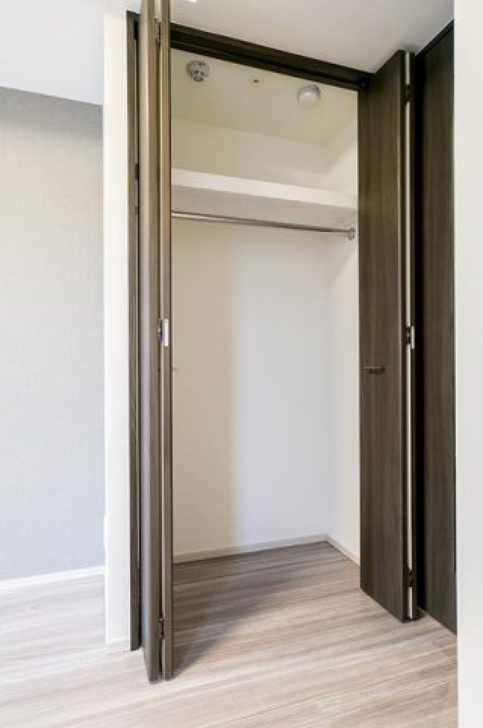 クローゼットはこんな感じ