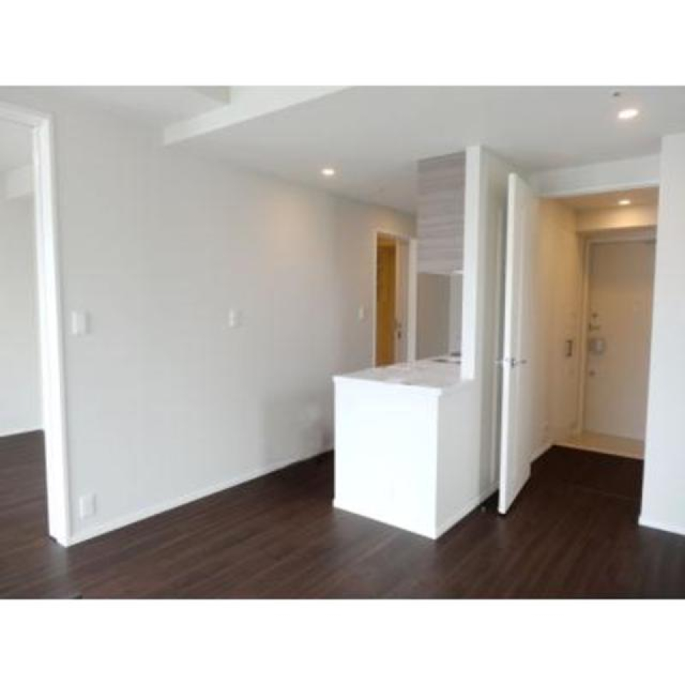 11.8帖のLDKの裏には5.3帖の洋室が。※写真は同タイプ住戸です。