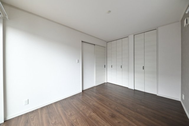 洋室にはクローゼット完備です！