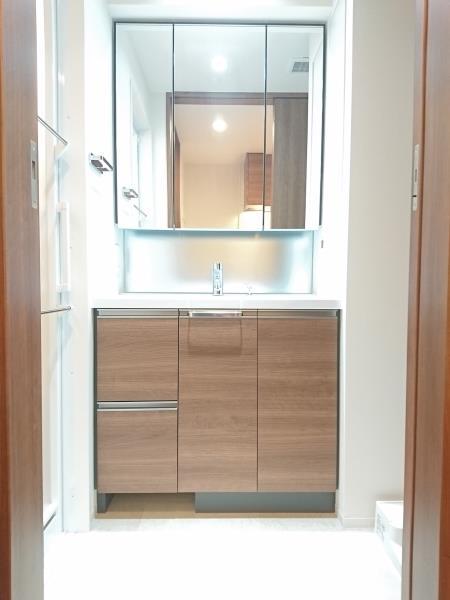 嬉しい独立洗面台。