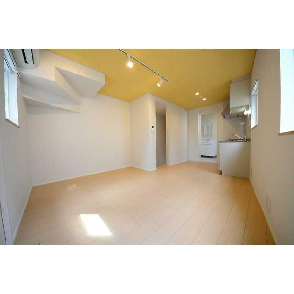 南向きで光が差し込みます。