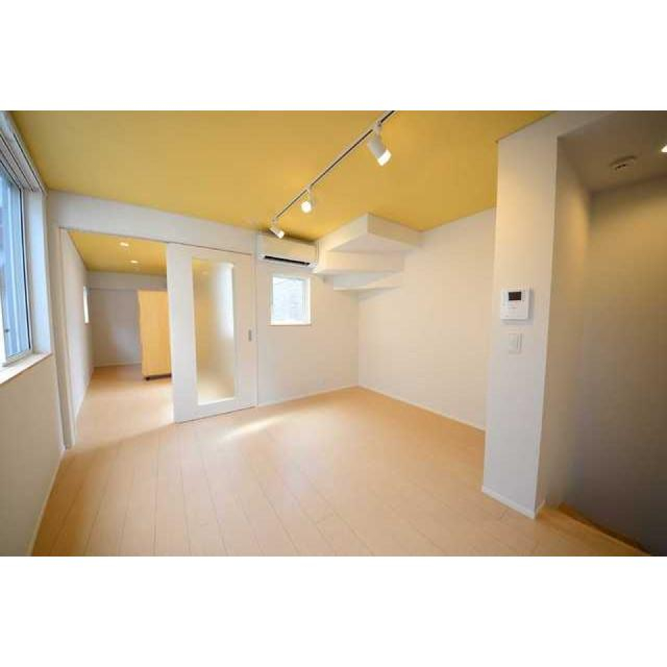 LDKと洋室が広がります。