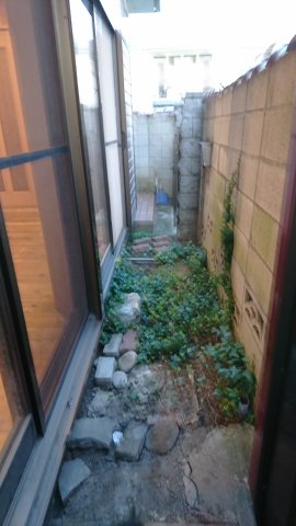 小さいですが庭付きです！