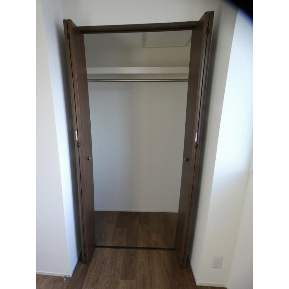 収納はこちらになります。
入れれるもの、入れましょう。