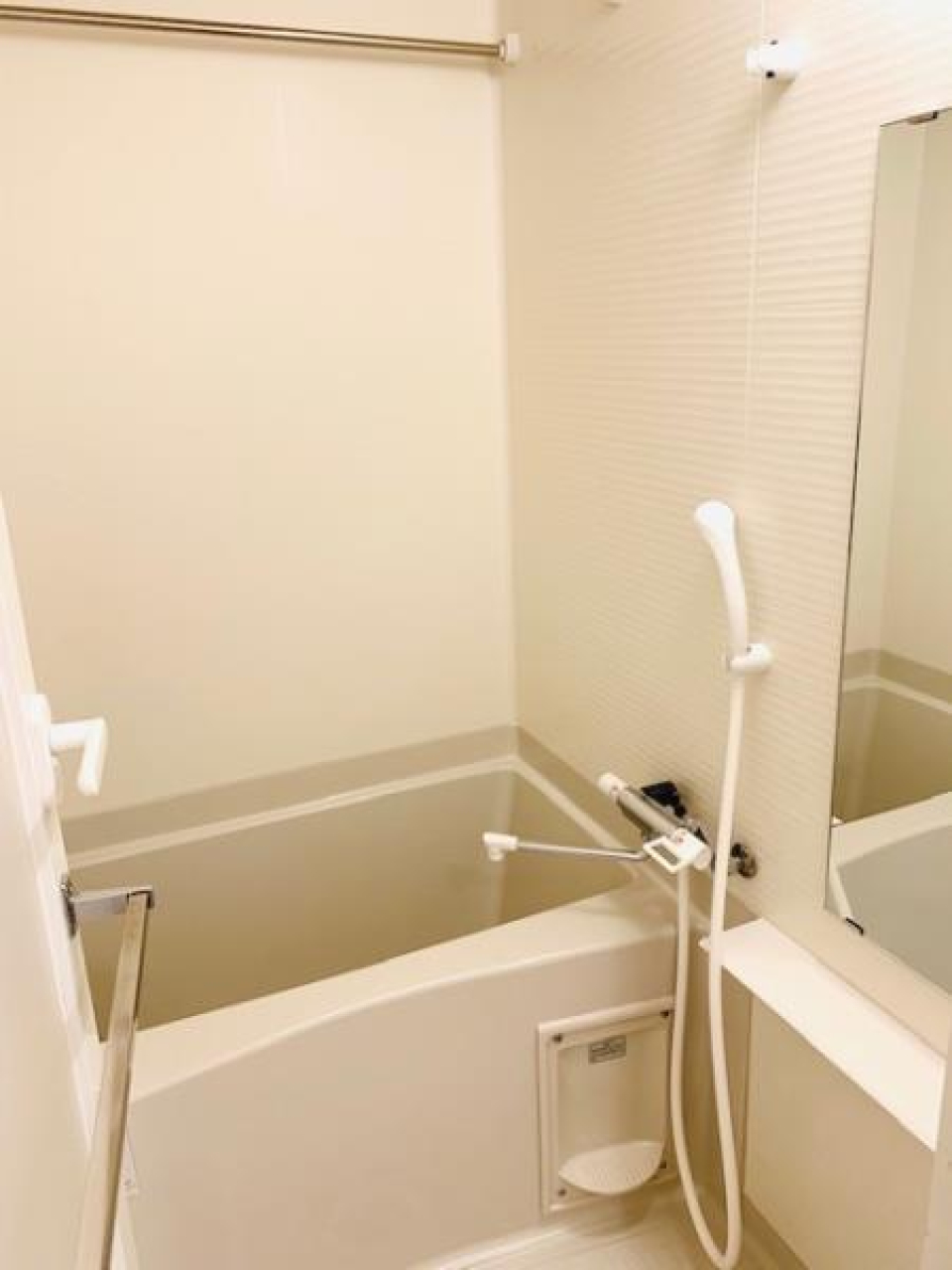 浴室乾燥機付きのお風呂になります。